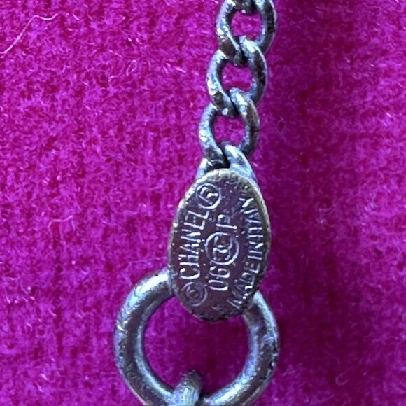 Authentic CHANEL Coco Mark Circle Medal 06P Necklace Silver/Black W/ Box - Picture 12 of 12